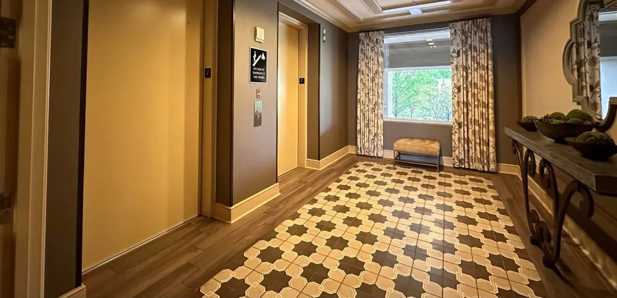 Elevator vestibule, before renovation