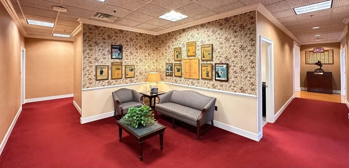 Lounge refresh, before renovation